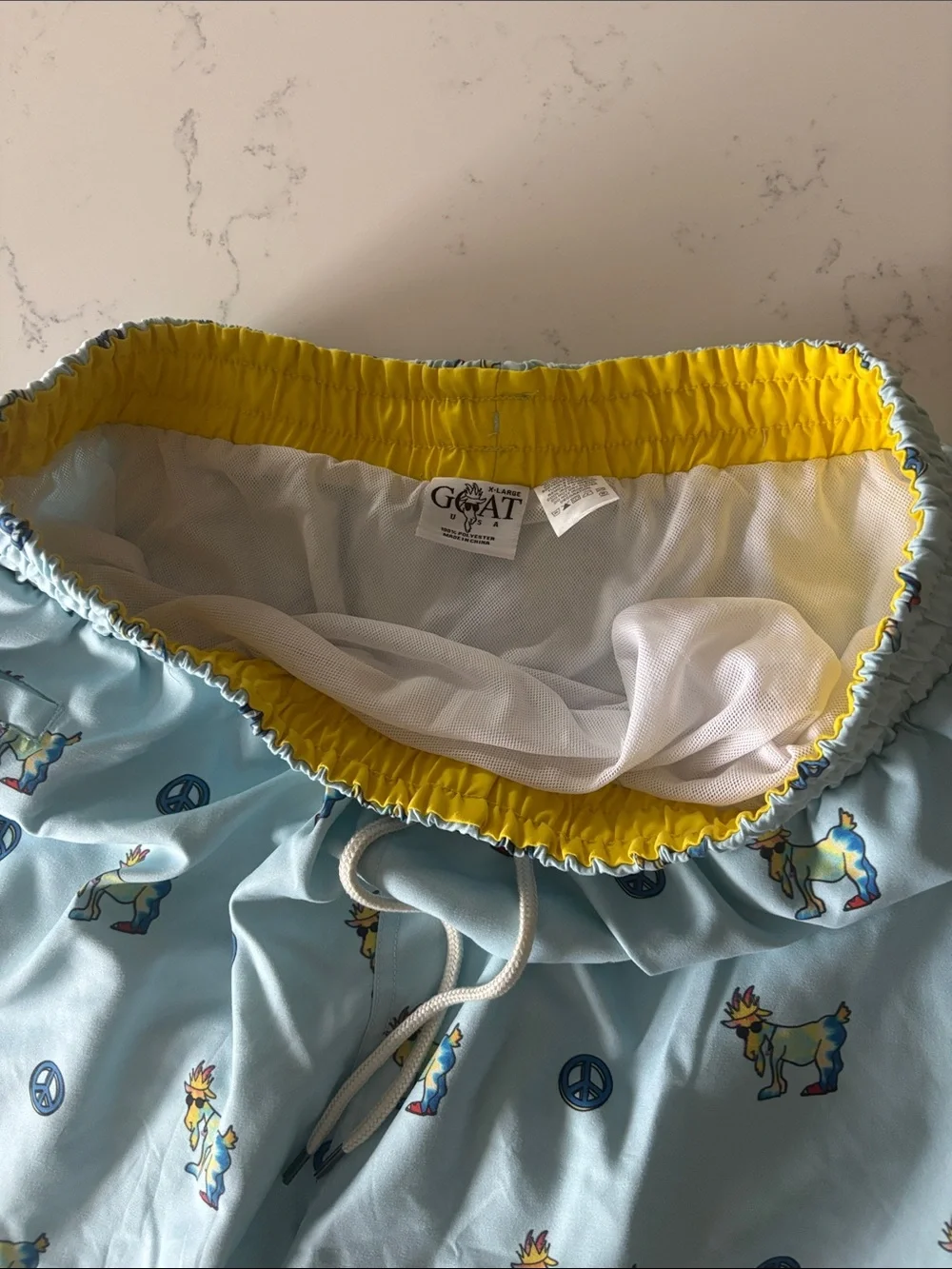 GOAT USA Men’s XL lined swim trunks